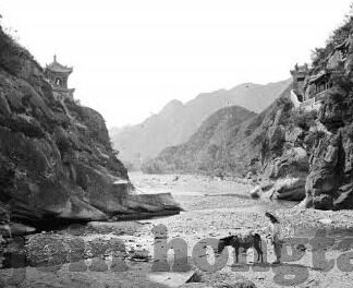 亚洲av日韩成人-亚洲AV日韩成人内容，文化、艺术与伦理的边界探讨